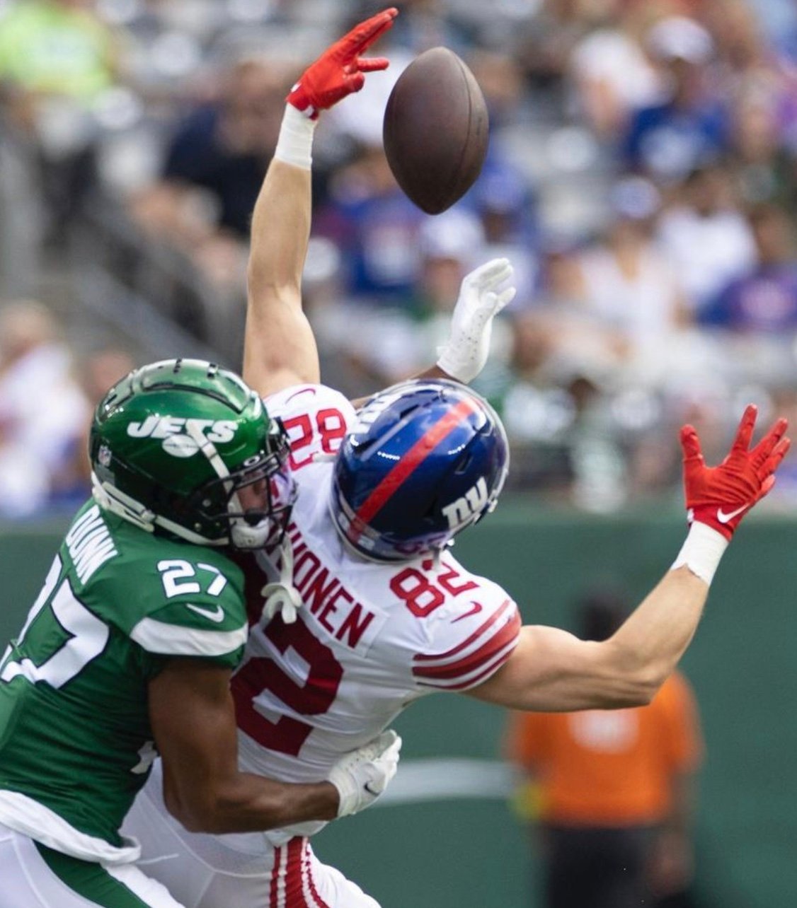 WIDE RECEIVER 101 🏈